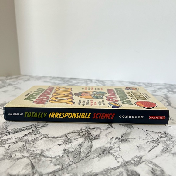 The Book of Totally Irresponsible Science: 64 Daring Experiments - Picture 8 of 8